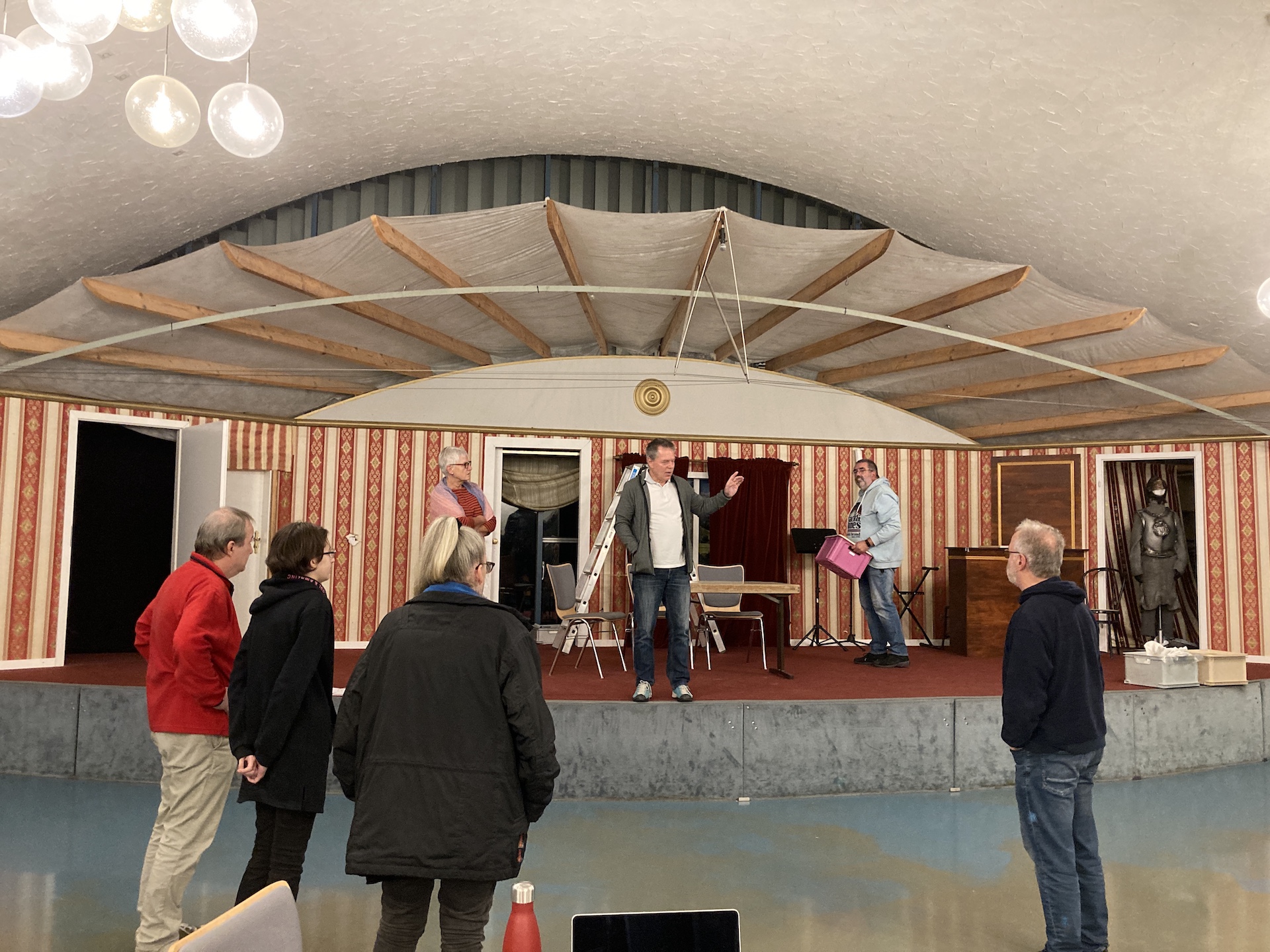 Startseite Theater unter den Kuppeln e.V.