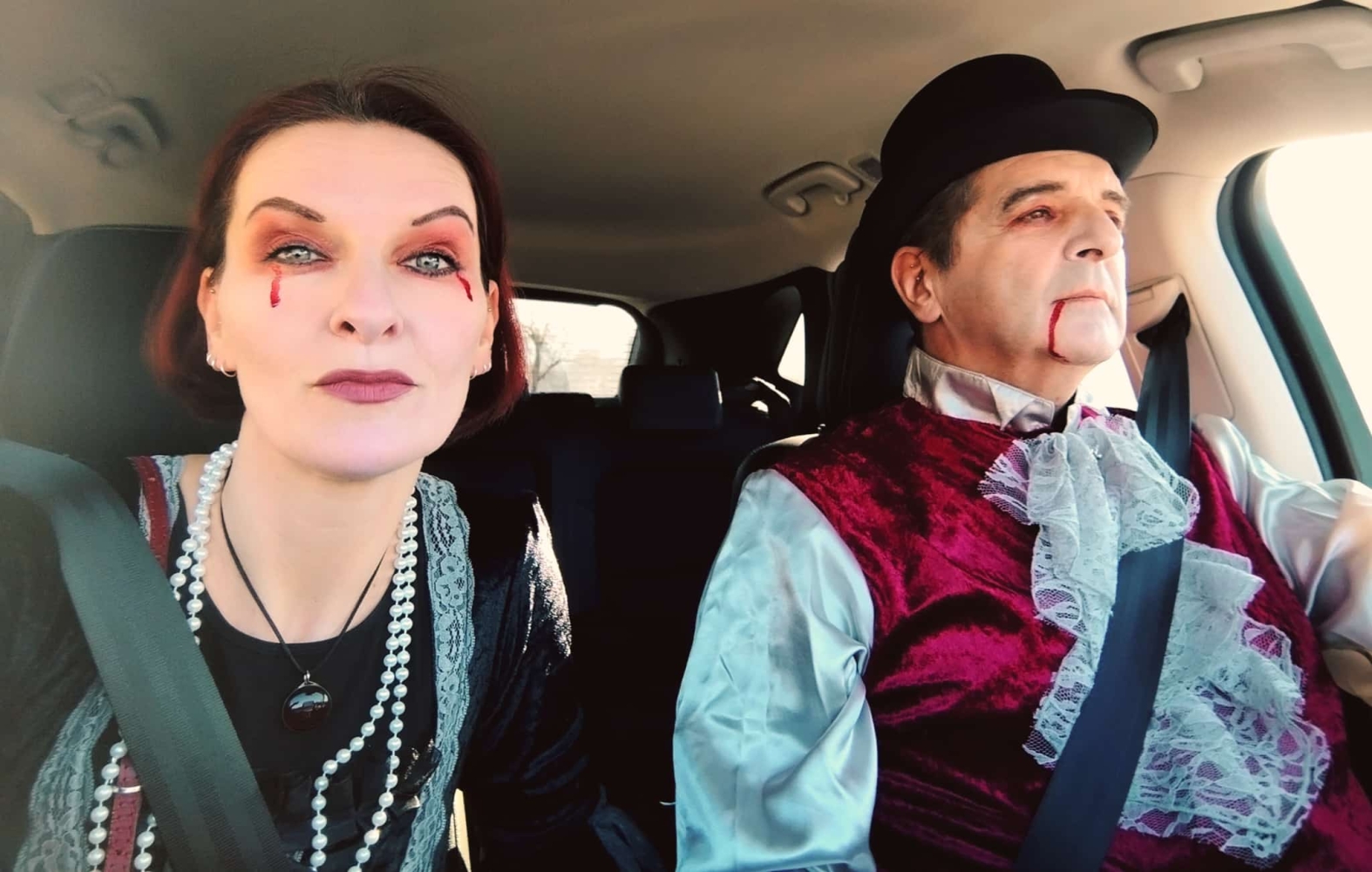 Graf und Gräfin Dracula auf dem Weg zur CMT...