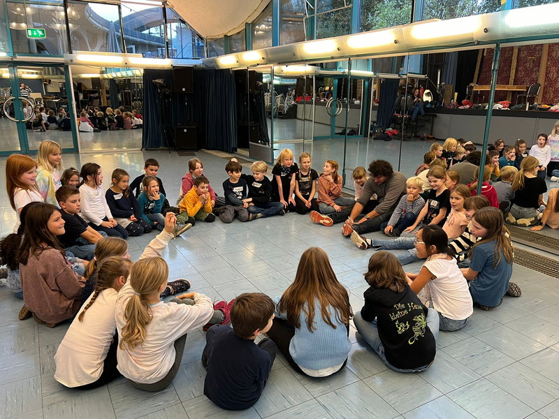 Theater-Spiel